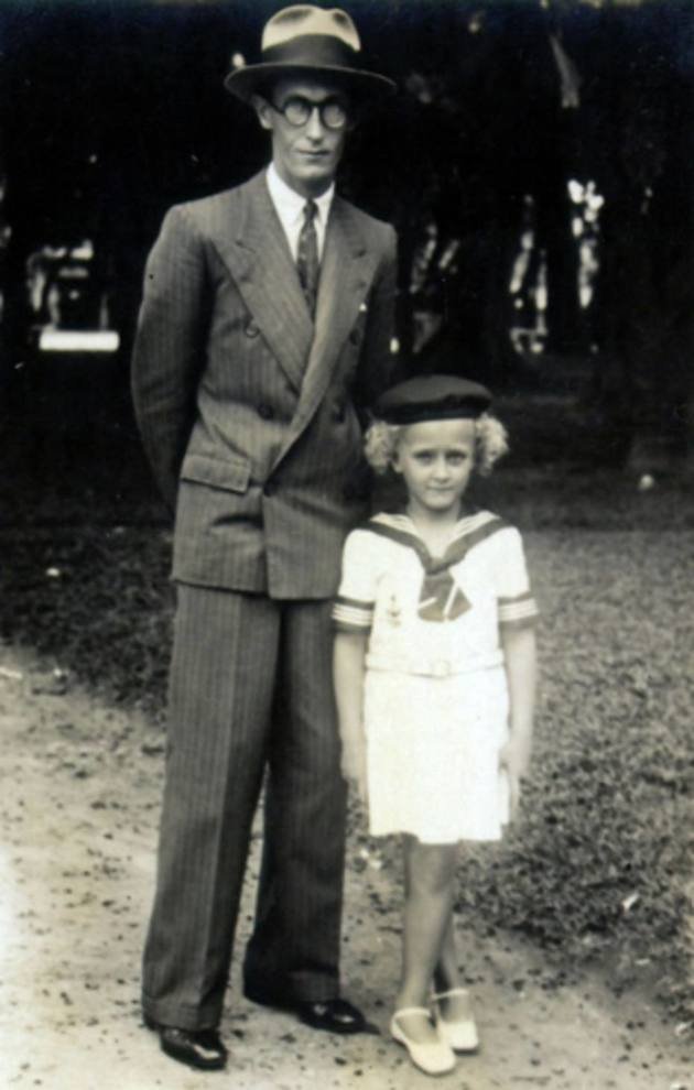 Carlos Drummond de Andrade y su única hija, María Julieta.