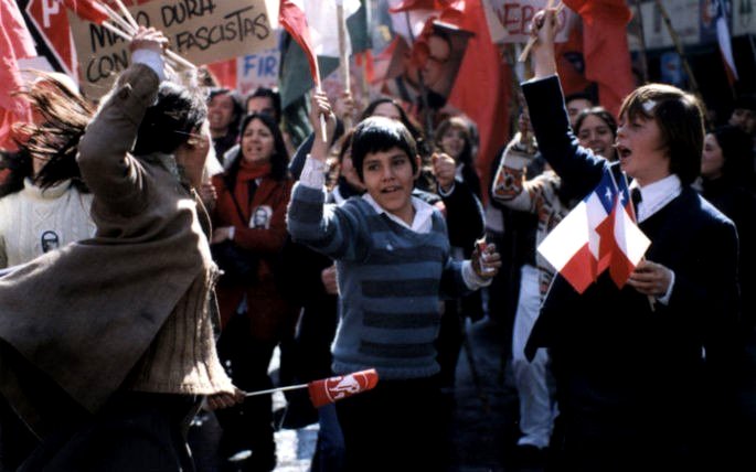 Mostrar una escena de película infantil en una protesta duele