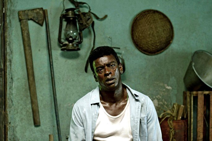 Imagen de la película Marighella (2019).