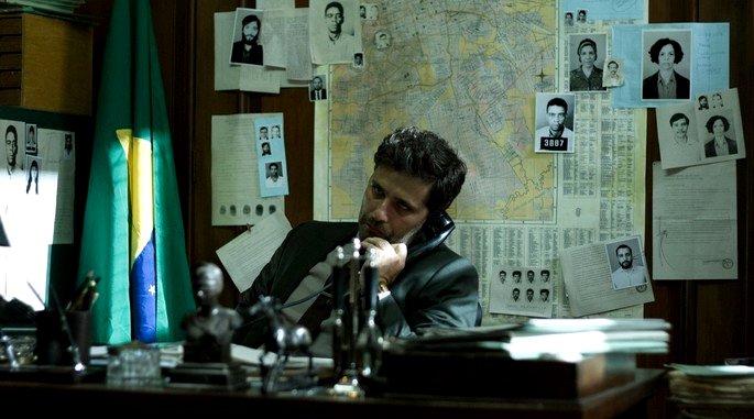 Bruno Gagliasso en la película Marighella.