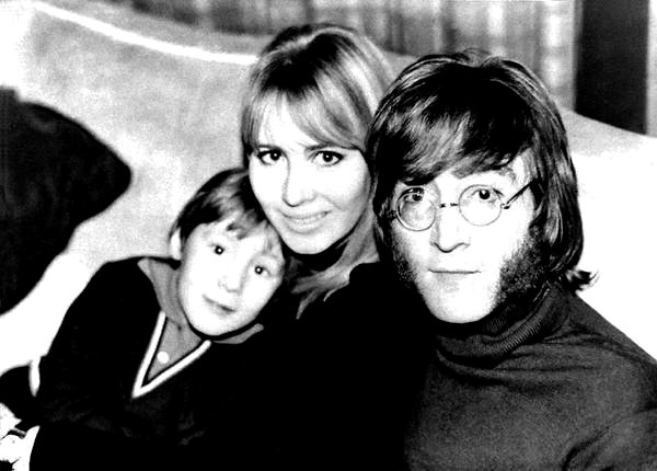 Julián, Cynthia y John.