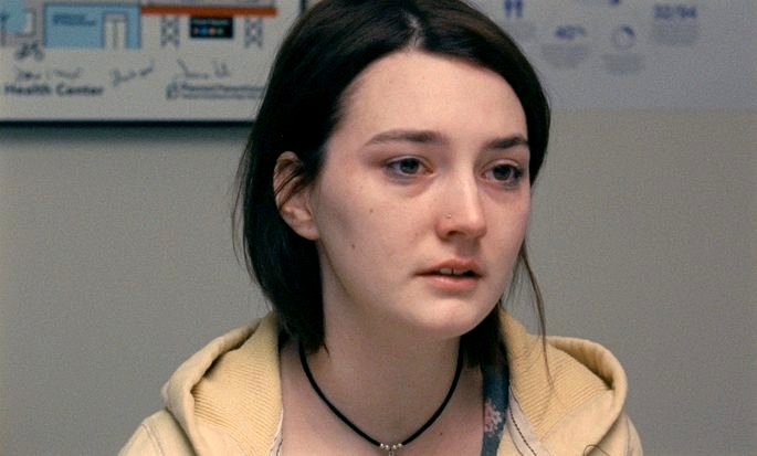 Una adolescente con cara de llanto
