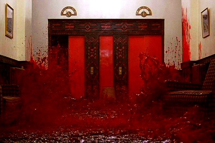 Una escena de sangre en los pasillos de El Resplandor