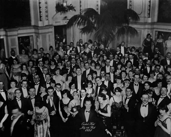 la última fotografía iluminada en blanco y negro de Jack Torrence en 1921