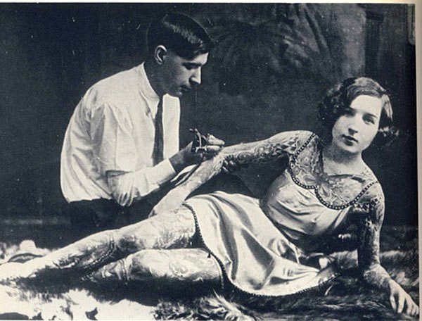 tatuaje de pintura corporal